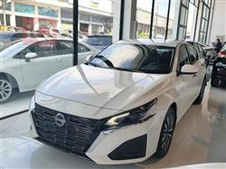 نيسان ألتيما